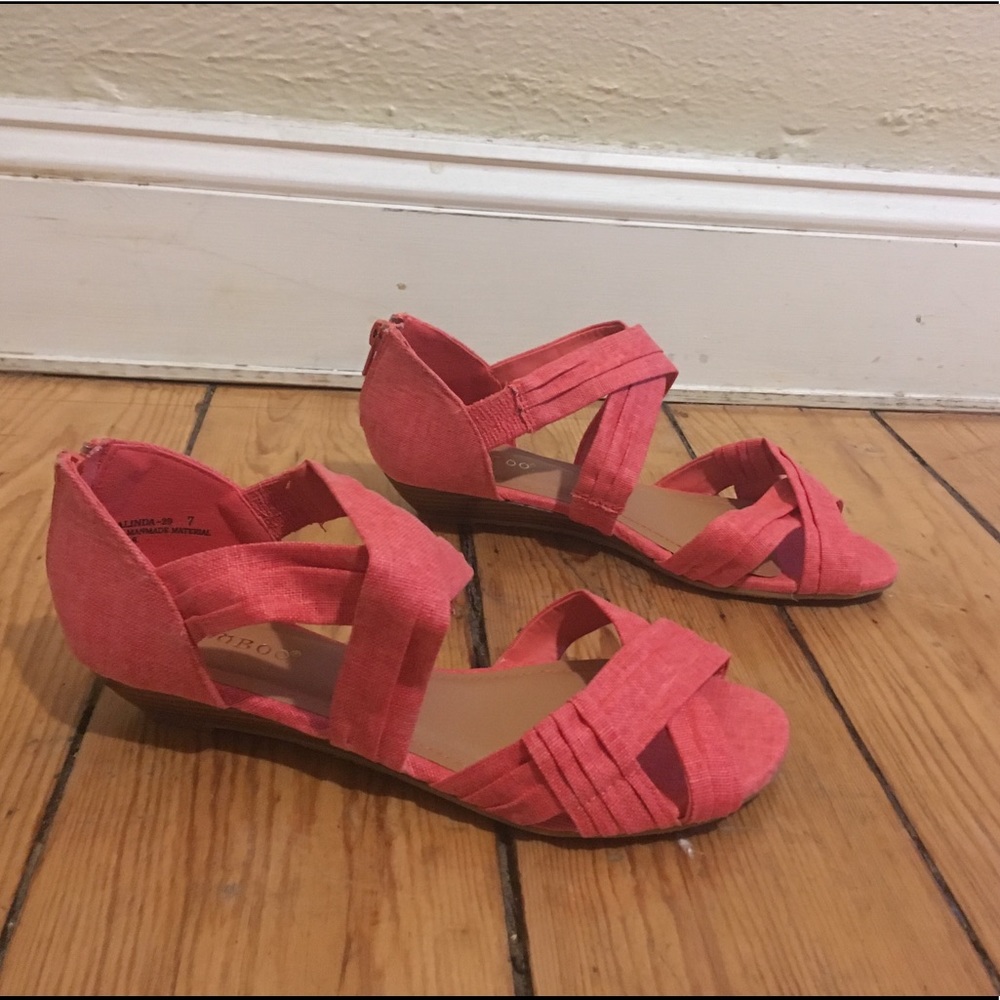 NWB Pink Strap Sandals, Small Wedge